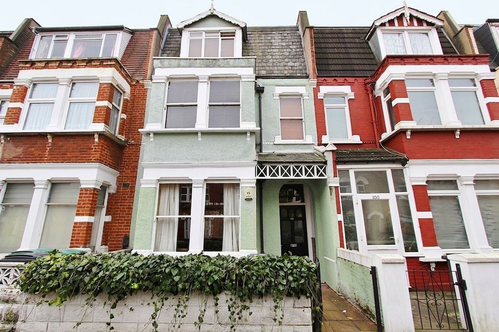 Property photo 1 of 7