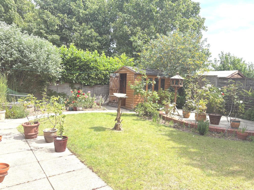 Property photo 2 of 16 Outside