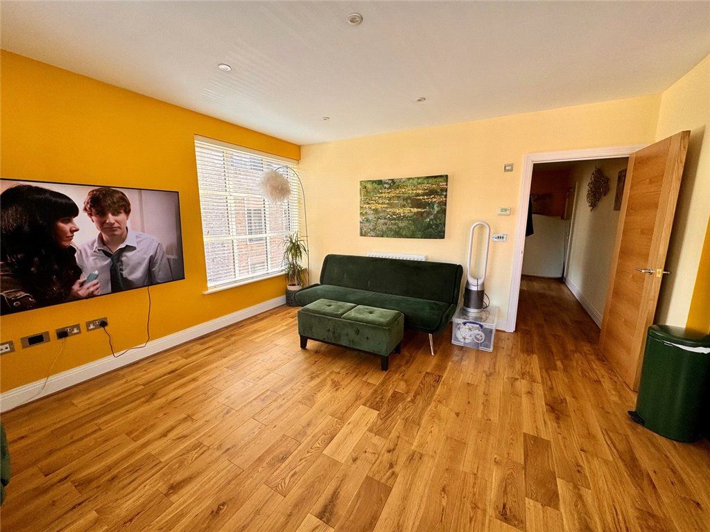 Property photo 3 of 8 Reception Room