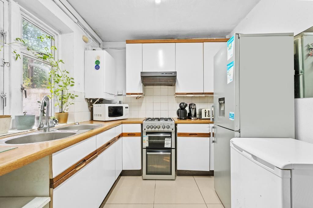 Property photo 3 of 8 Photo 3