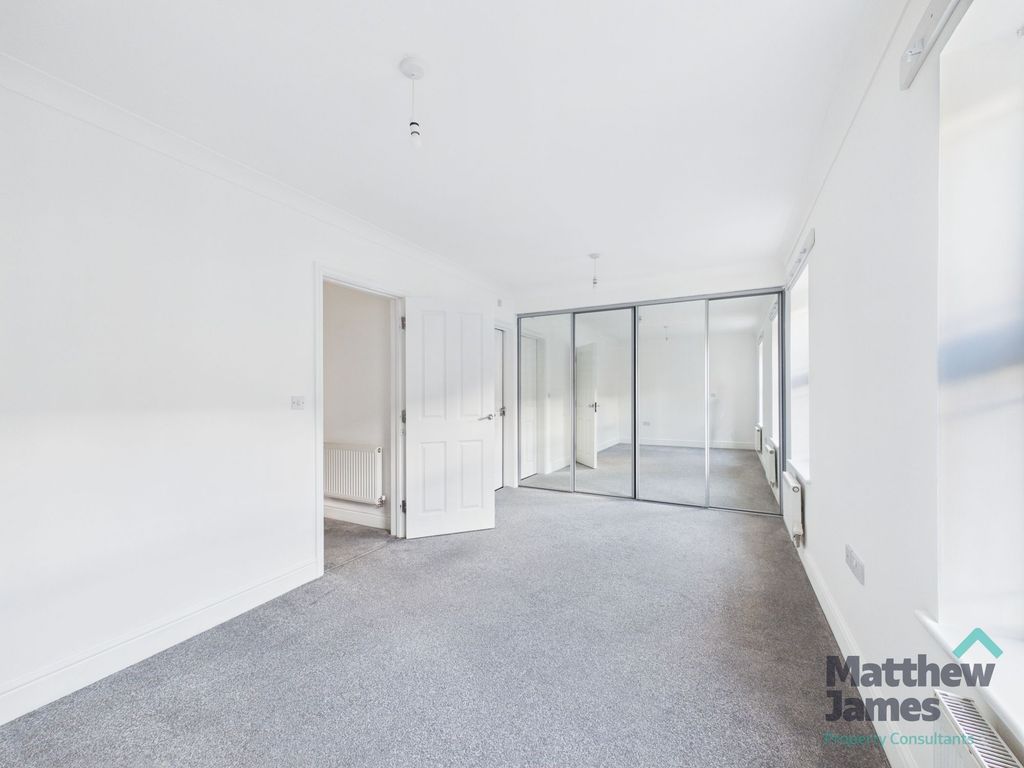 Property photo 3 of 30