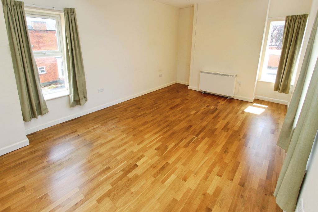 Property photo 3 of 8
