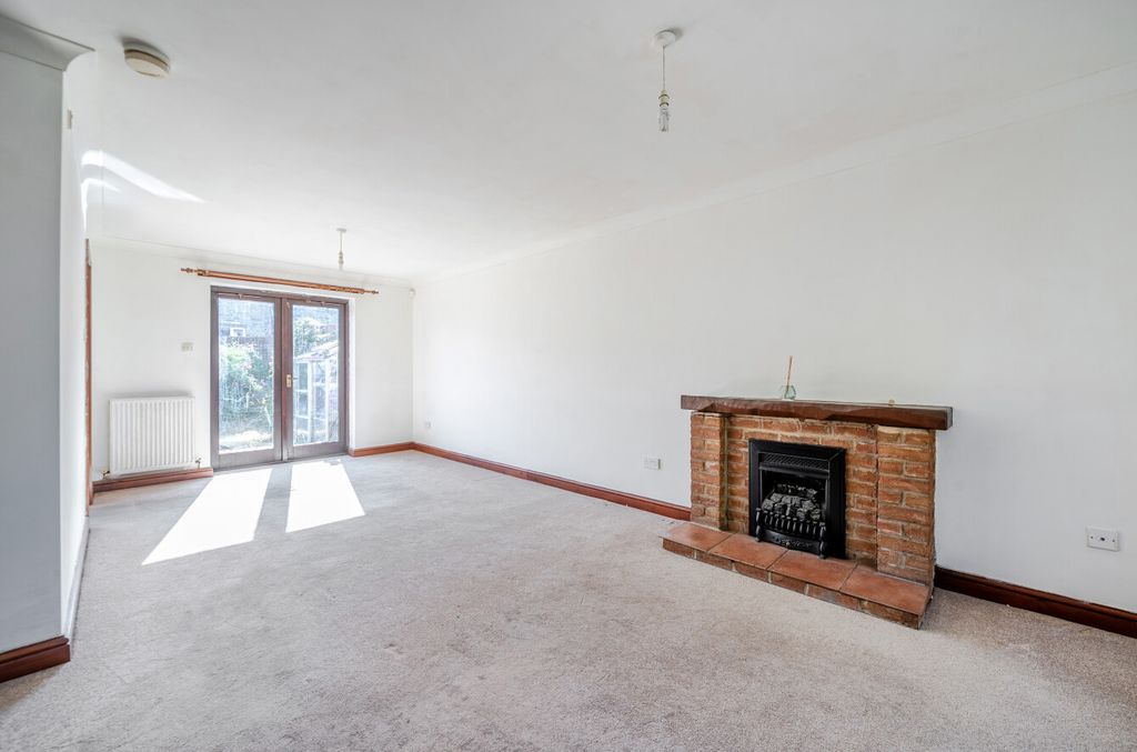 Property photo 3 of 14 1507964-12-6A7Cb4...