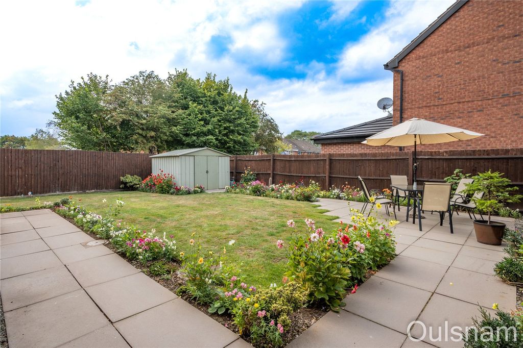Property photo 3 of 28 Picture No. 04
