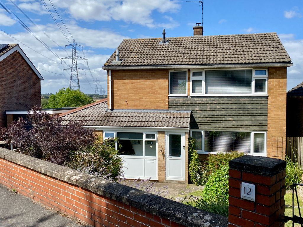 Property photo 1 of 28