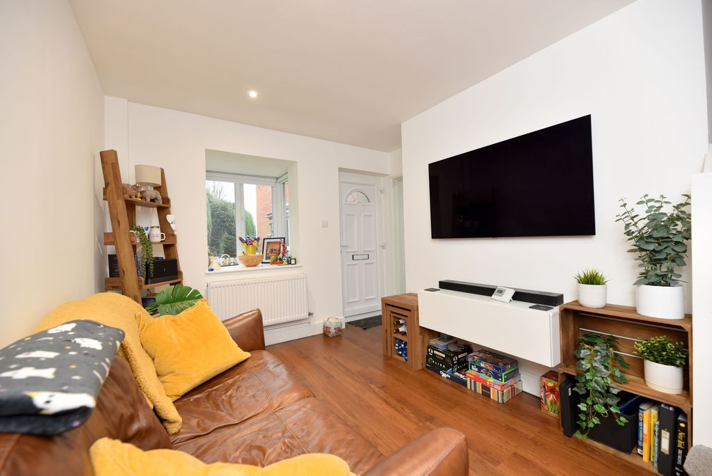 Property photo 3 of 15