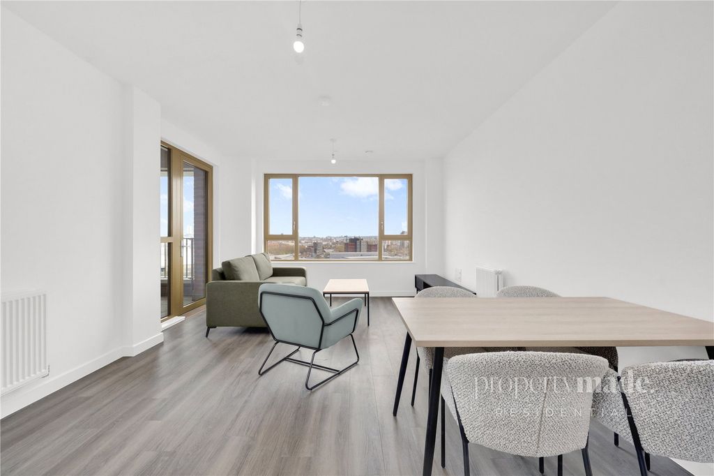 Property photo 3 of 18 Picture No. 30