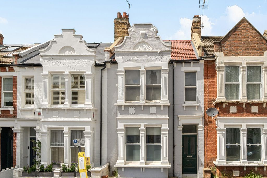 Property photo 1 of 12 1473080-1-6A21786...