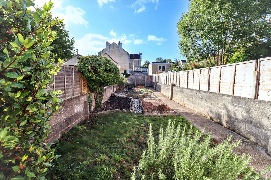 Property photo 3 of 15 Picture No. 04