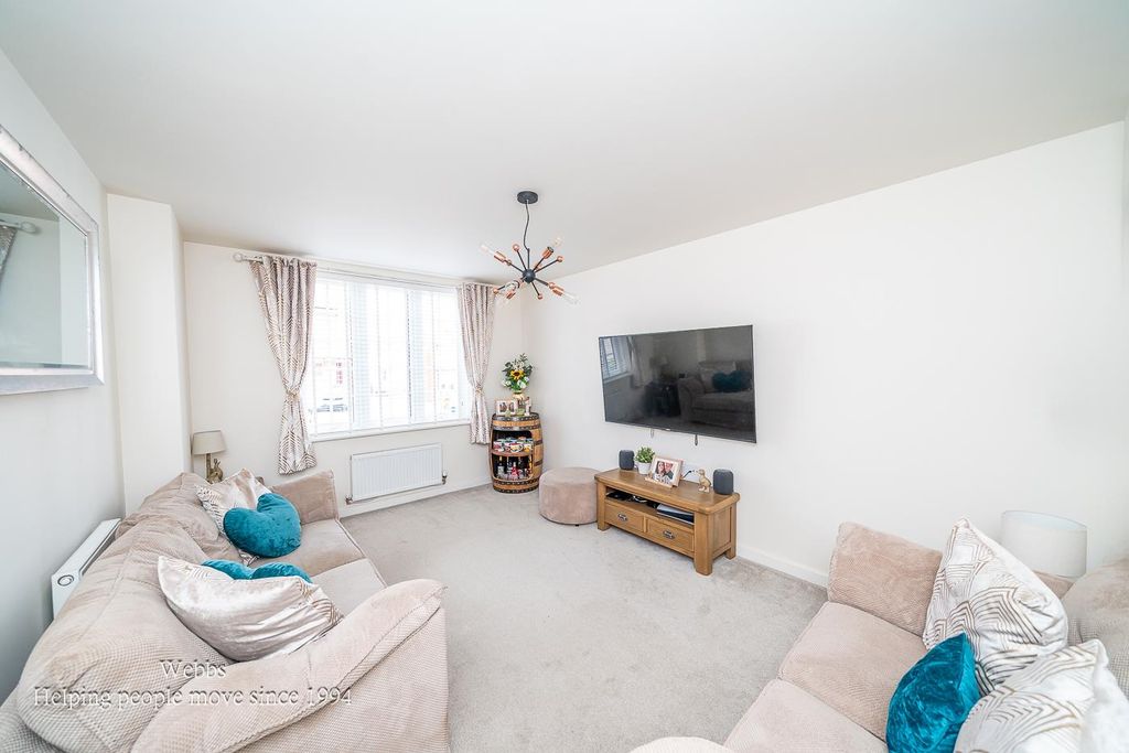 Property photo 3 of 25 Webbs-22.Jpg