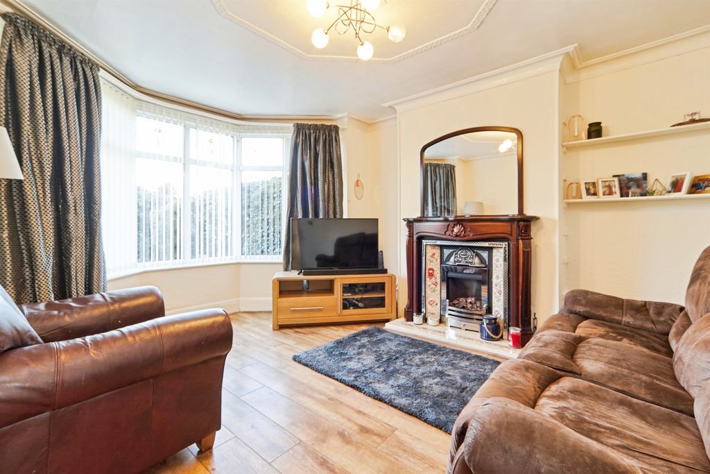 Property photo 2 of 15