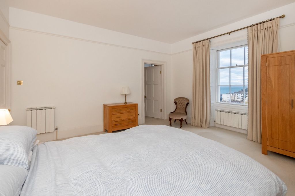 Additional image 14 of 7 bed detached house for saleL'hyvreuse, Cambridge Park, St. Peter Port, Guernsey GY1