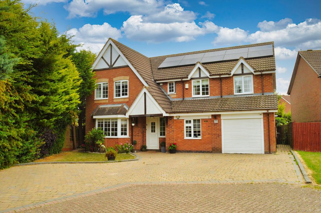 Property photo 1 of 31