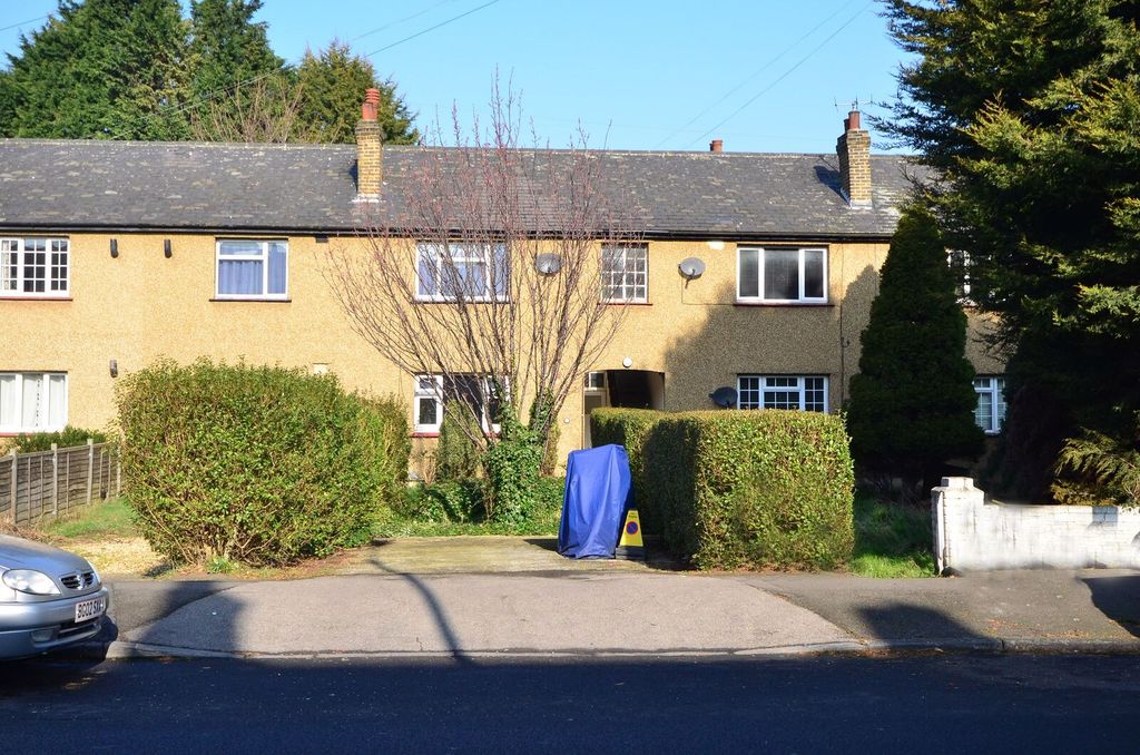 Property photo 2 of 12