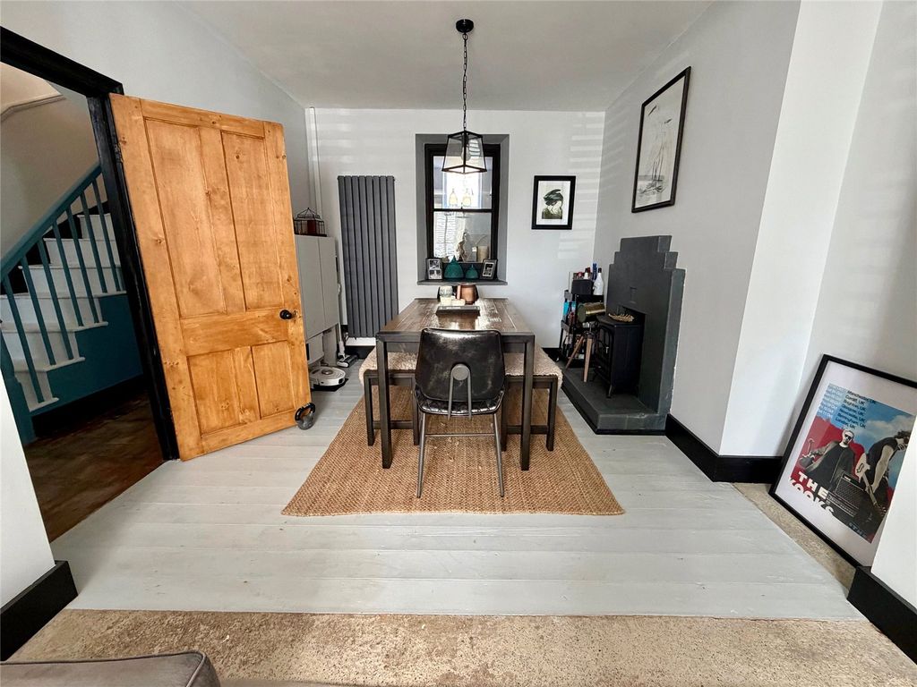 Property photo 3 of 28 Picture No. 24