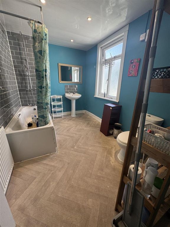 Property photo 2 of 8 2.Jpg