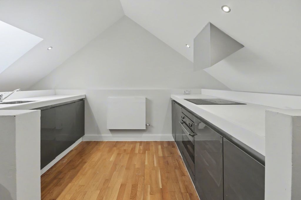 Property photo 2 of 14 Img_2281