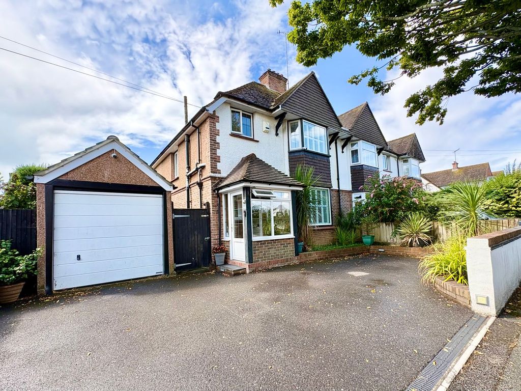 Property photo 1 of 27