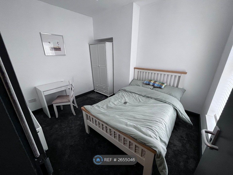 Property photo 1 of 2