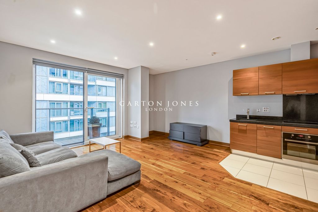 Property photo 1 of 17 Picture No. 01