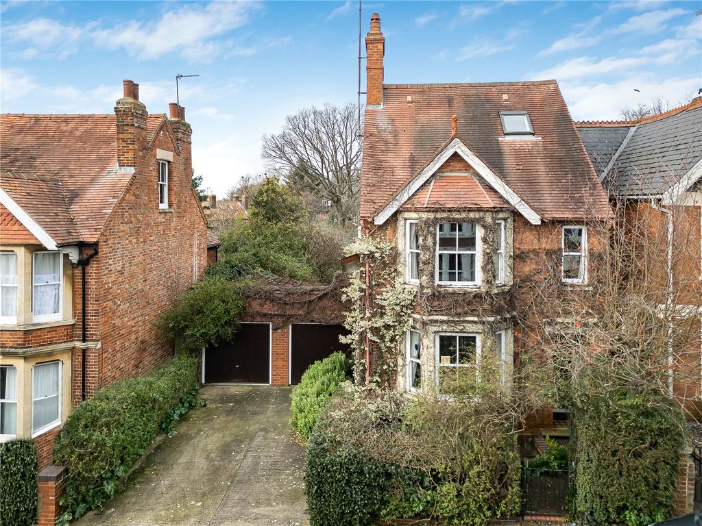 Property photo 1 of 28 Picture No. 03