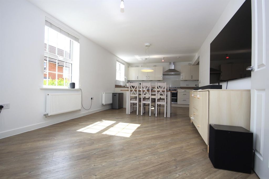 Property photo 3 of 17 Img_2795.Jpg