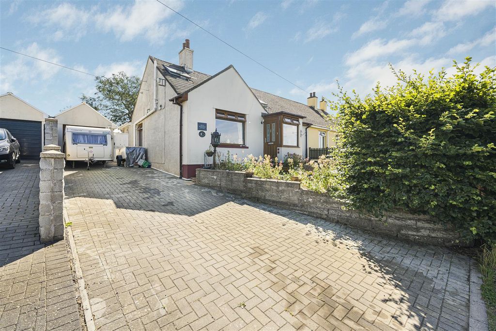 Property photo 2 of 24