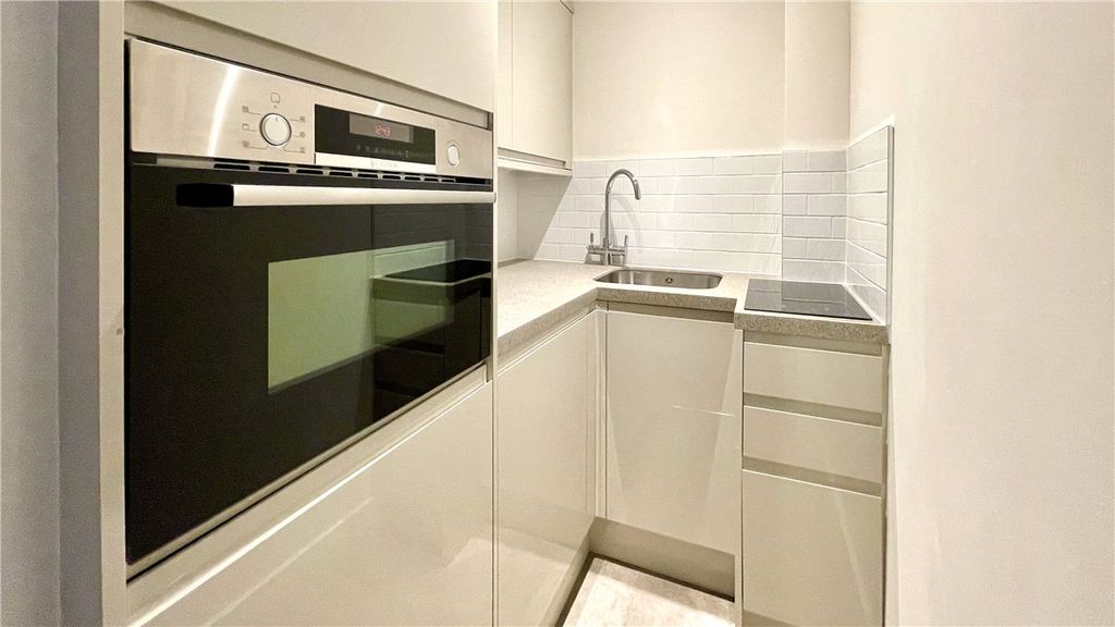 Property photo 3 of 13 Picture No. 33