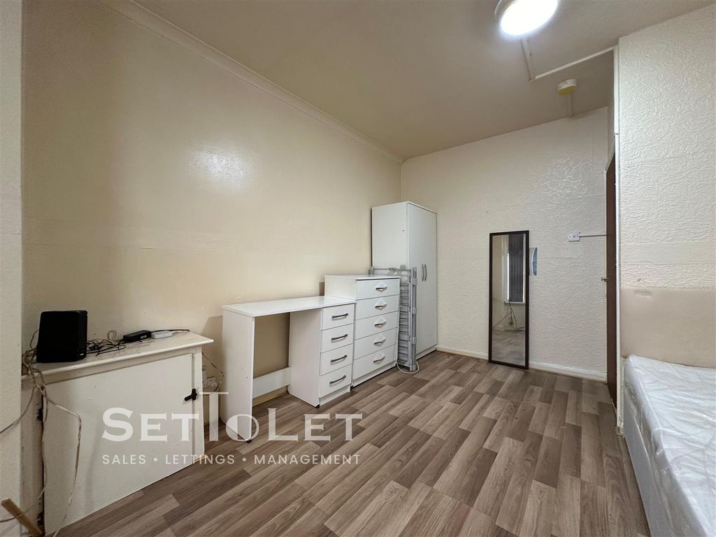 Property photo 2 of 9 Eea4E017-A483-41Bb-A4Db-75789F7d677E.Jpg