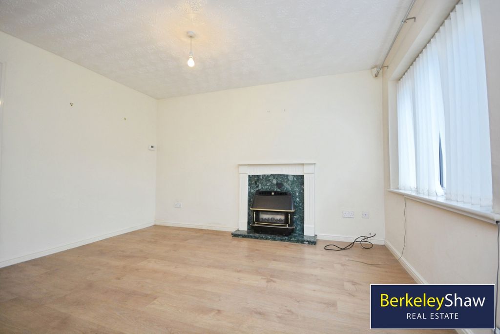 Property photo 2 of 13 Living Room