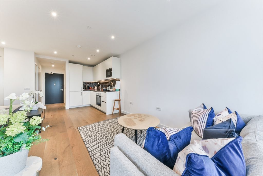 Property photo 2 of 9 Hurlock Heights, Ele