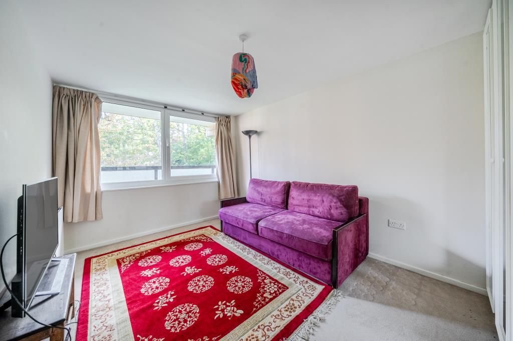 Property photo 2 of 21 Living Room