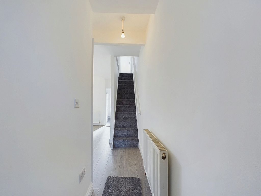Property photo 3 of 18 2971345
