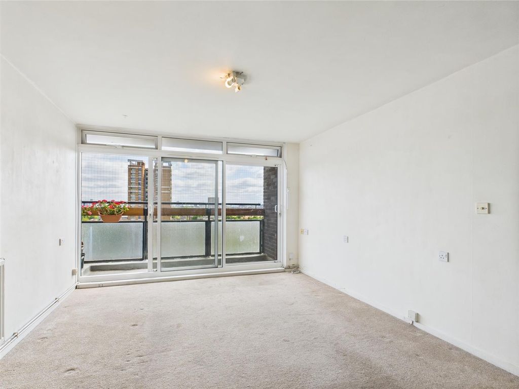 Property photo 3 of 11 Cam04237G0-Pr0137-Still001.Jpg