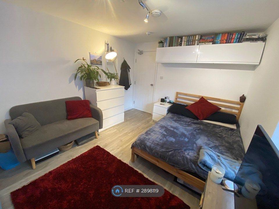 Property photo 3 of 9 Bedroom / Lounge Area Of Flatlet