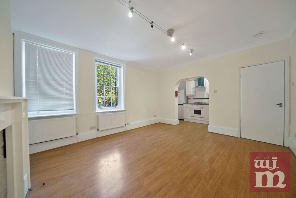 Property photo 2 of 11 Reception Room