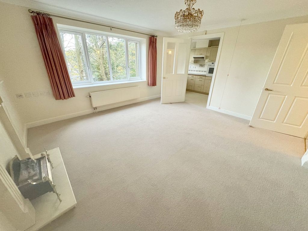 Property photo 3 of 21