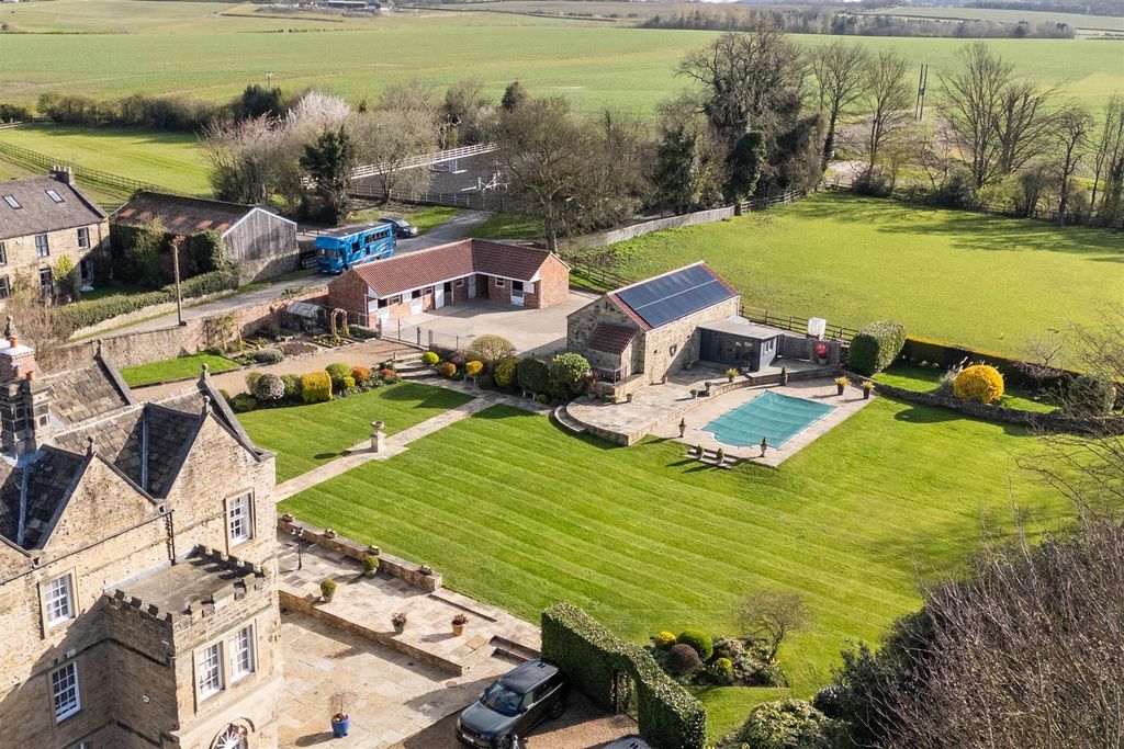 Additional image 109 of 7 bed detached house for salePark Hall, Parkhall Lane, Spinkhill, Sheffield S21