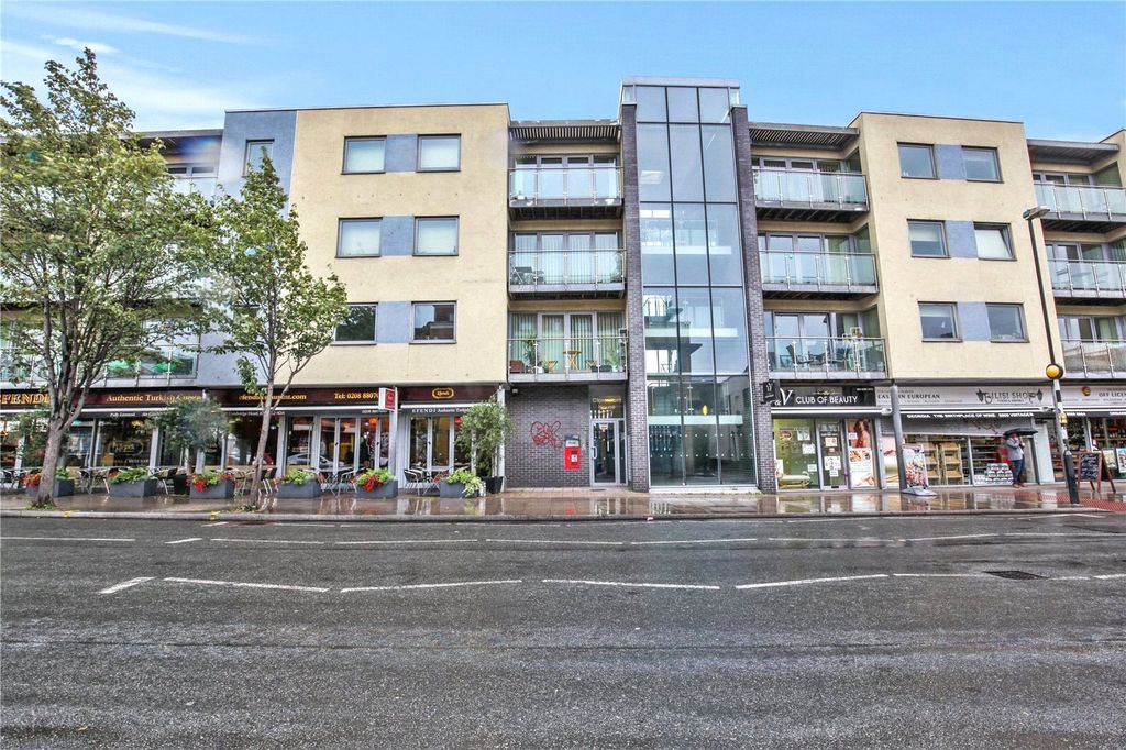 Property photo 2 of 14 Picture No. 21