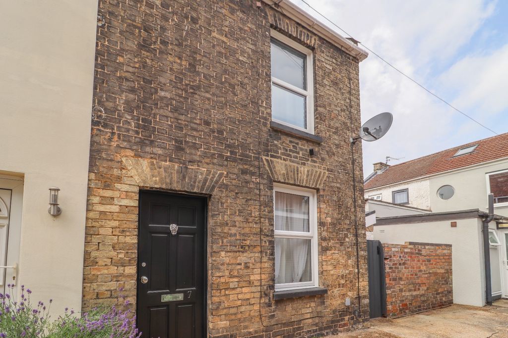 Property photo 1 of 9 5211582