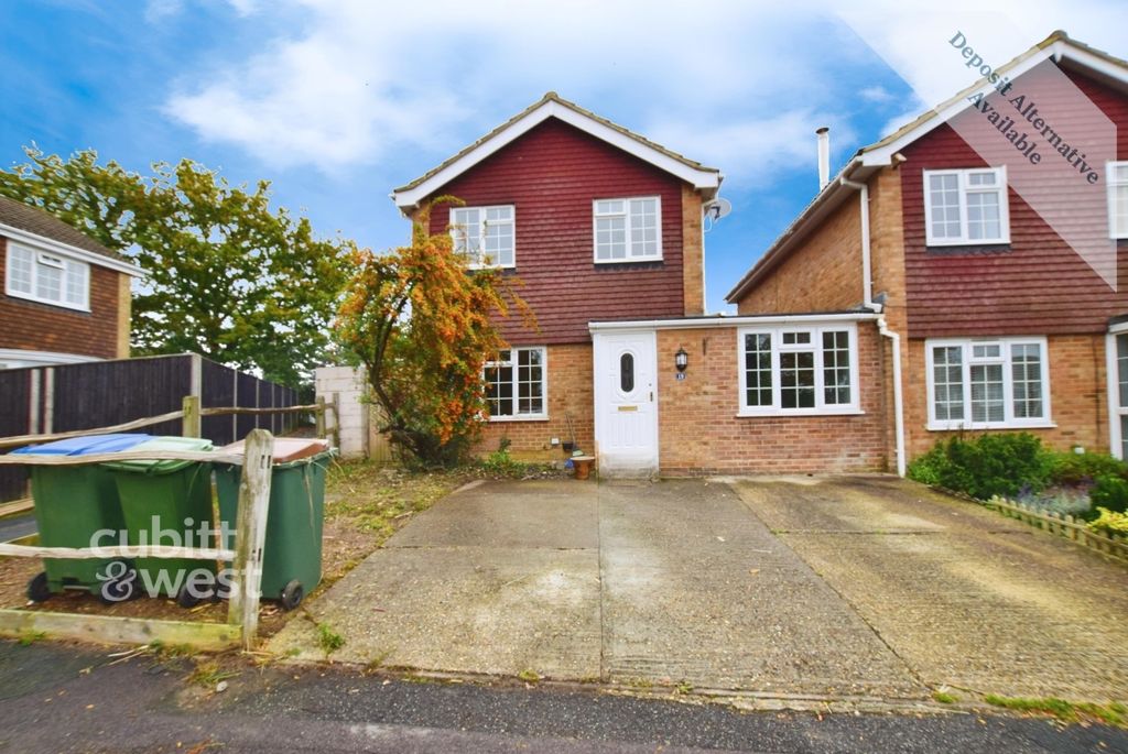 Property photo 1 of 12 19 Rookway
