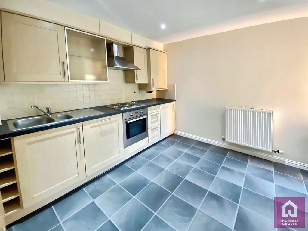 Property photo 2 of 10 Picture No. 06
