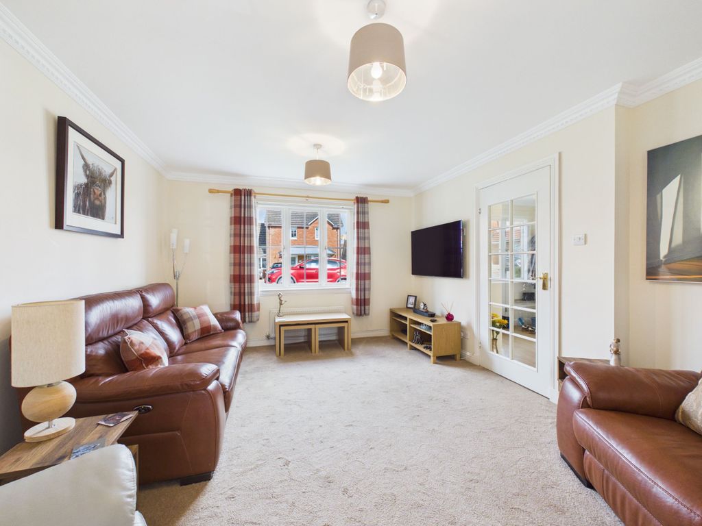 Property photo 3 of 23