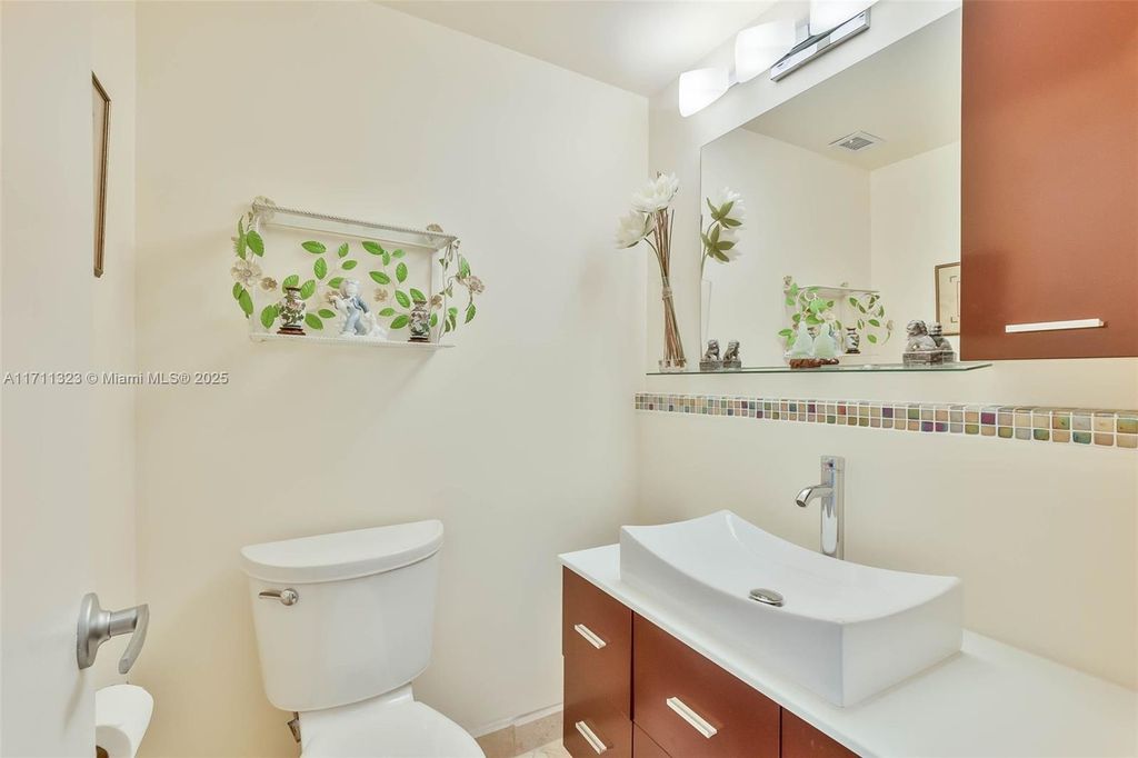 Property photo 3 of 25 <Alttext/>