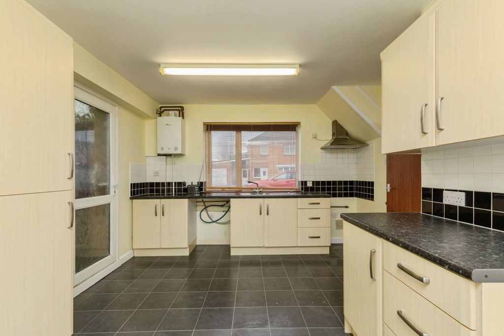 Property photo 2 of 19 Pbox-Img.Jpg