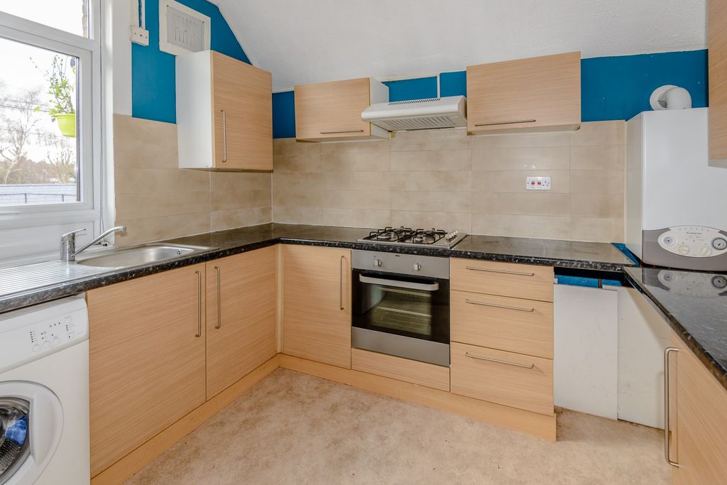 Property photo 2 of 8 2