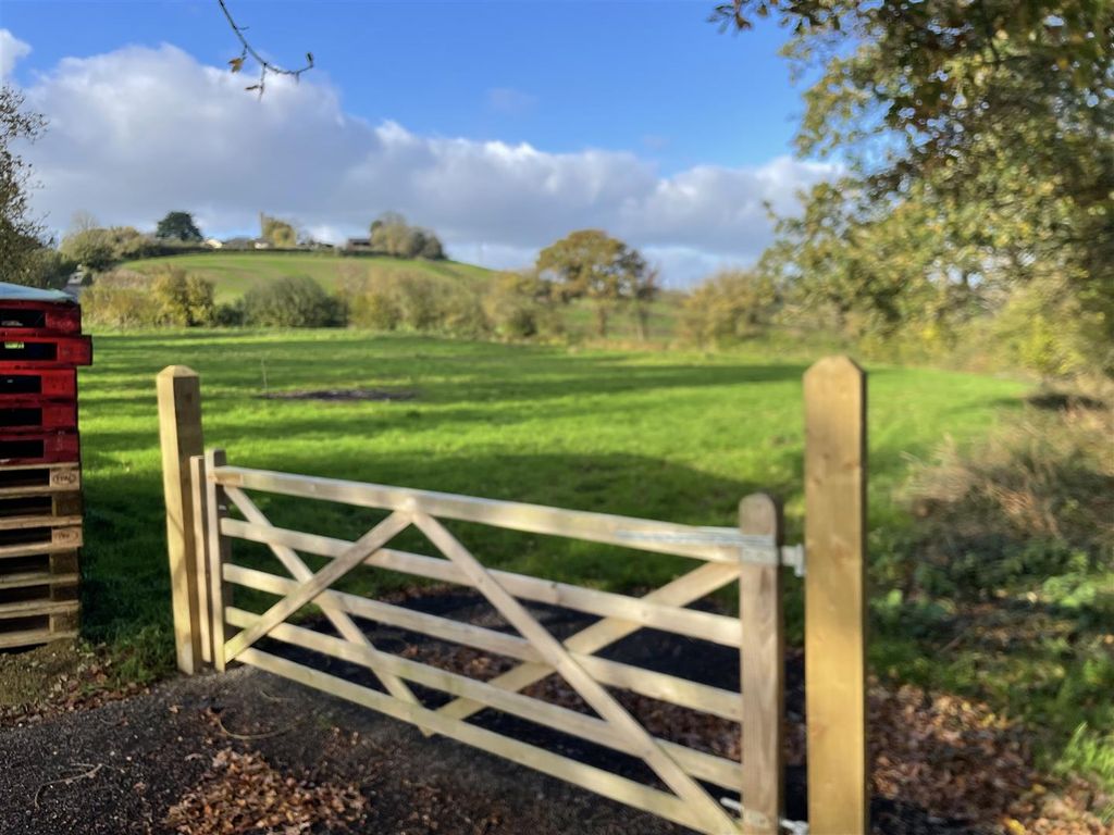 Property photo 1 of 10 Img_1067.Jpeg