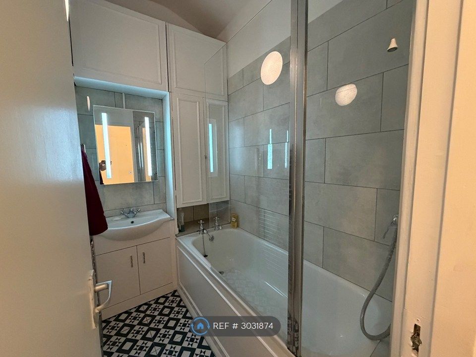 Property photo 3 of 6 Bathroom