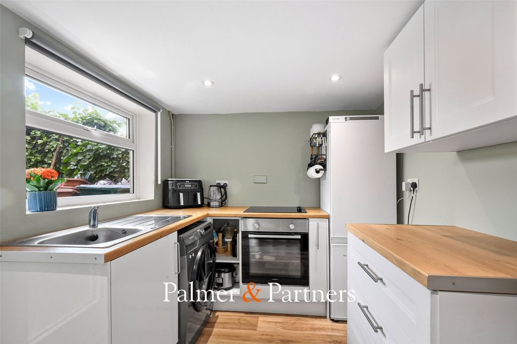 Property photo 2 of 15 Picture No. 06