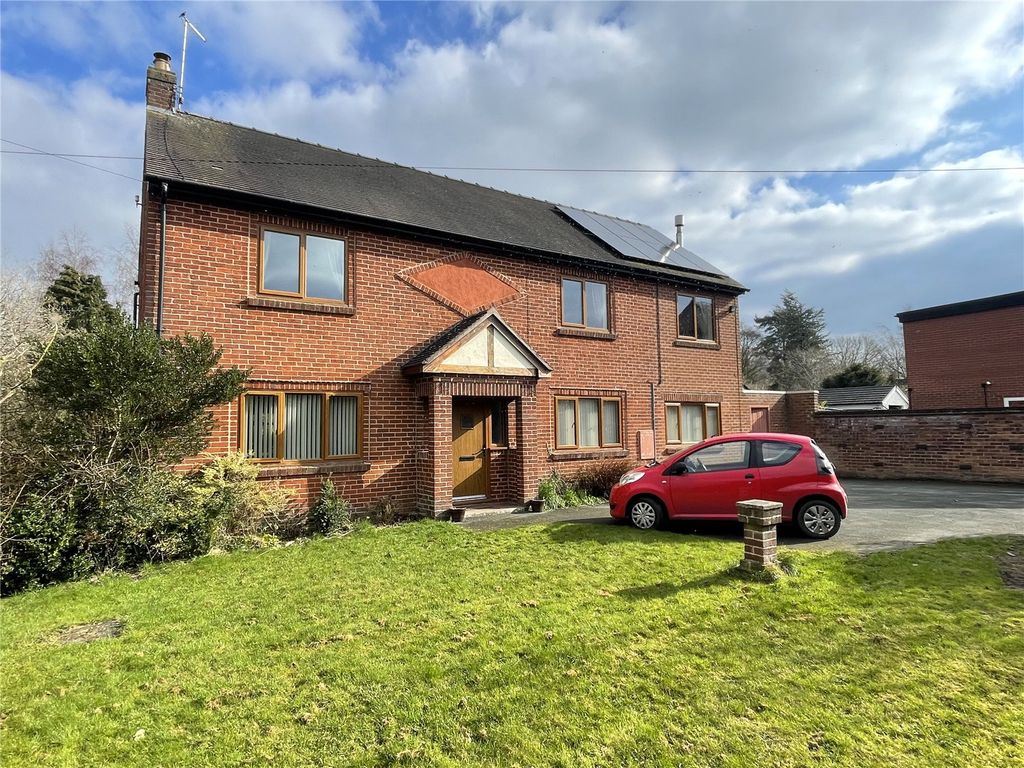 Property photo 2 of 34 Picture No. 69